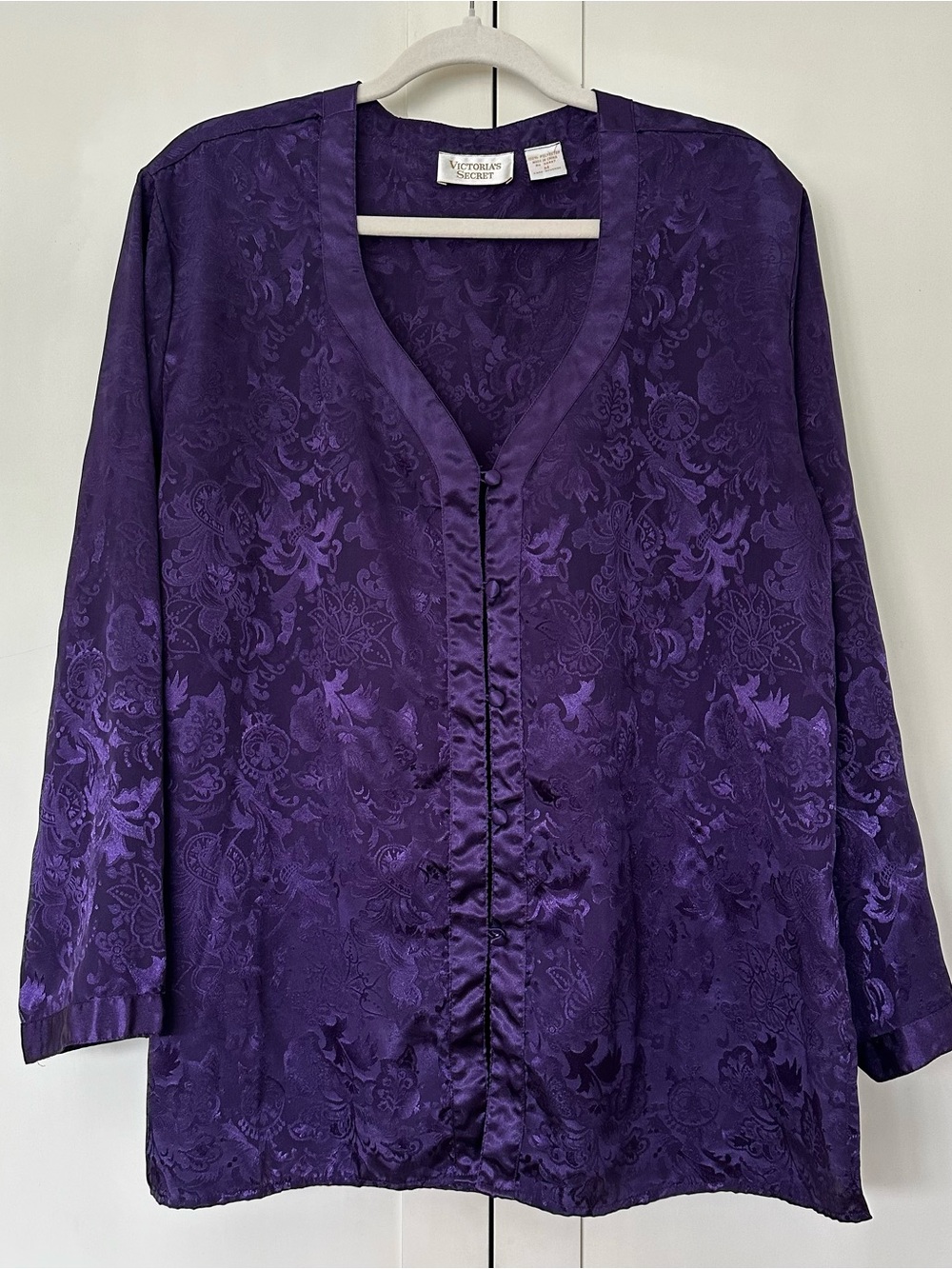 Vintage Victoria’s Secret Gold Label Satin Night Shirt Size M Purple Paisley